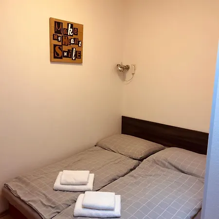 Daire Kamzik - 64 Hned Pri Zjazdovke *