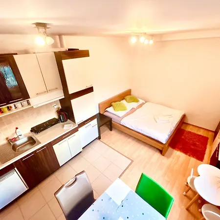 Kamzik - 64 Hned Pri Zjazdovke Daire *