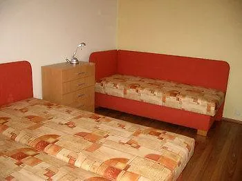 Kamzik - 64 Hned Pri Zjazdovke Доновалы