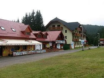 Kamzik 64 - Hned Pri Lanovke A Atrakciach Donovalkovo, Fun Arena - Near The Cable Car And Attractions דונובאלי