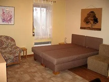 Kamzik - 64 Hned Pri Zjazdovke