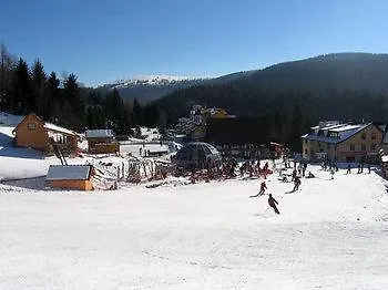 Kamzik 64 - Hned Pri Lanovke A Atrakciach Donovalkovo, Fun Arena - Near The Cable Car And Attractions