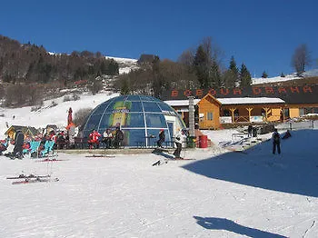 Kamzik - 64 Hned Pri Zjazdovke *